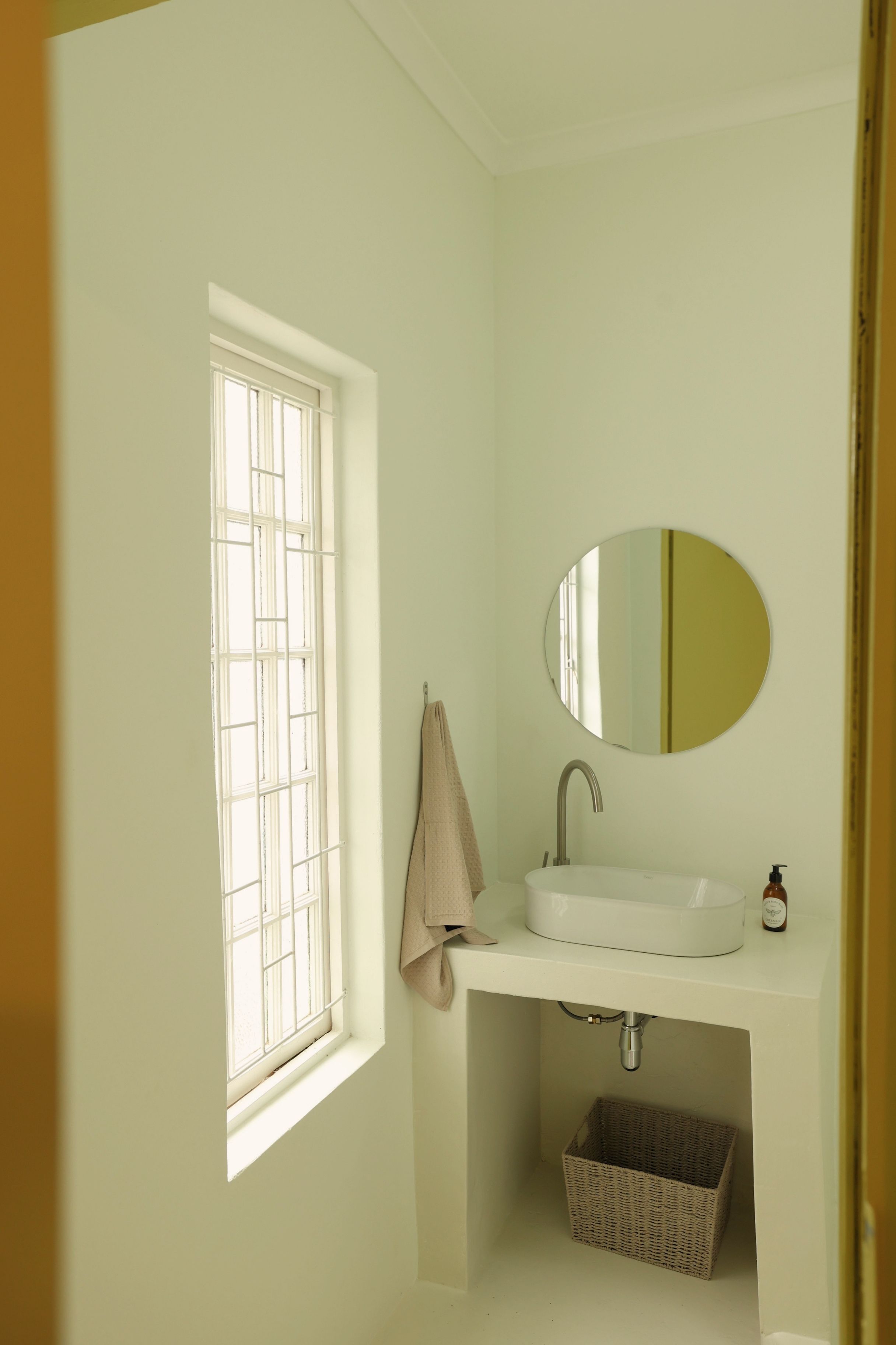 1_Q Bathroom